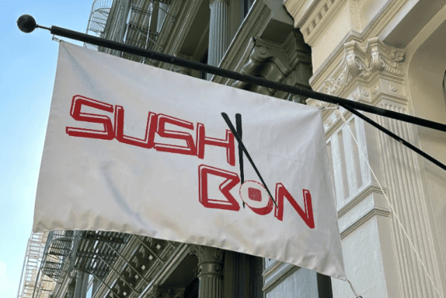 Cartel del restaurante Sushi Bon en Valladolid, diseño de marca realizado por Doña Tecla.